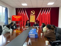 支部、校长祝祁洪对食堂环境向炊事家委会做了